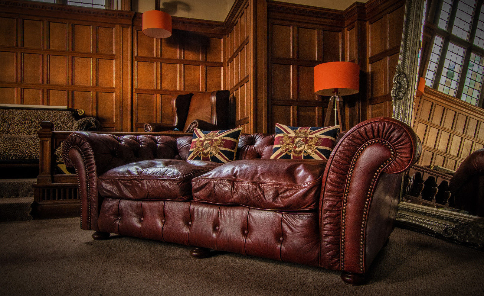 Tetrad Midi Blenheim Antique Chestnut Leather Chesterfield 3 Seater Club Sofa