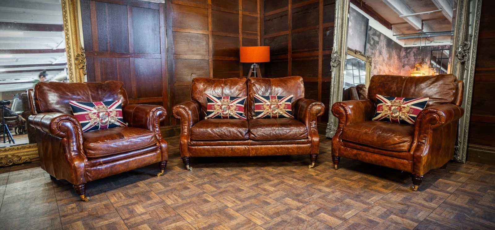 Antique Tan Leather Chesterfield 2 Seater Sofa & Pair of Armchairs Suite