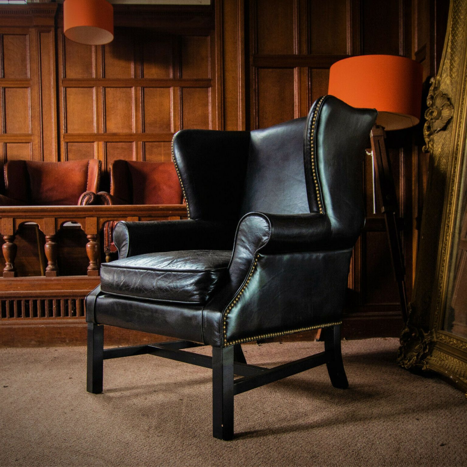 F501398 HALO DADDY DOWNING ANTIQUE BLACK LEATHER CHESTERFIELD LIBRARY